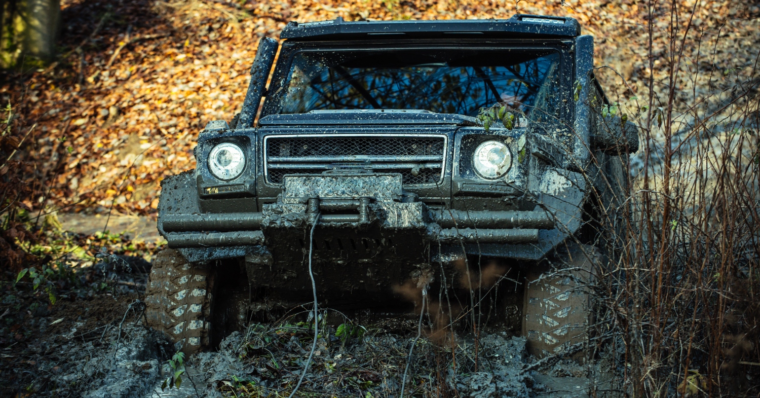 Find a steel cable or synthetic rope for your winch